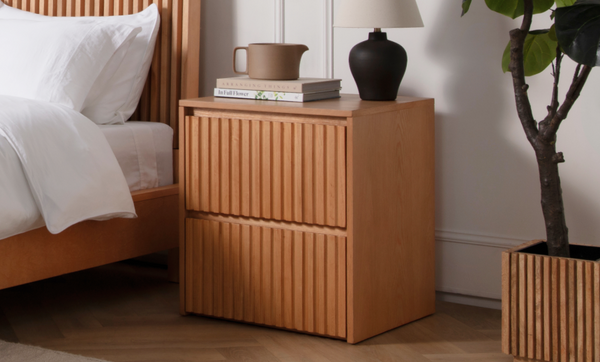 Table de chevet en bois